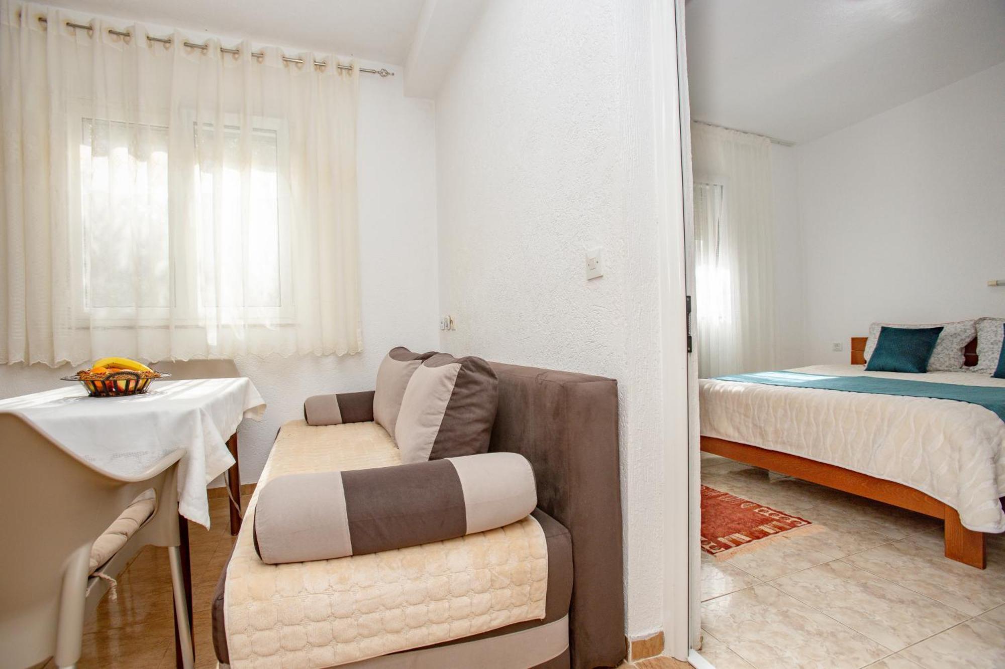 Apartment Oliva Utjeha