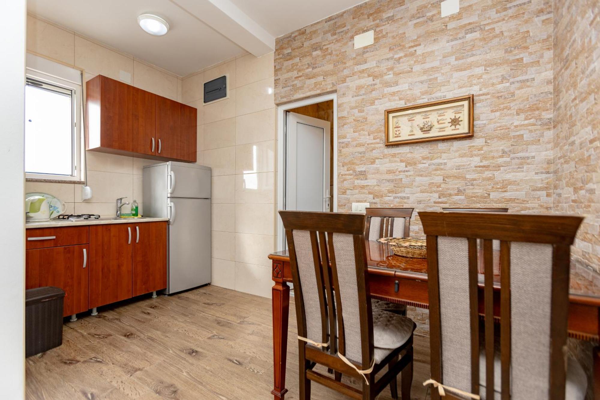 Apartment Oliva Utjeha